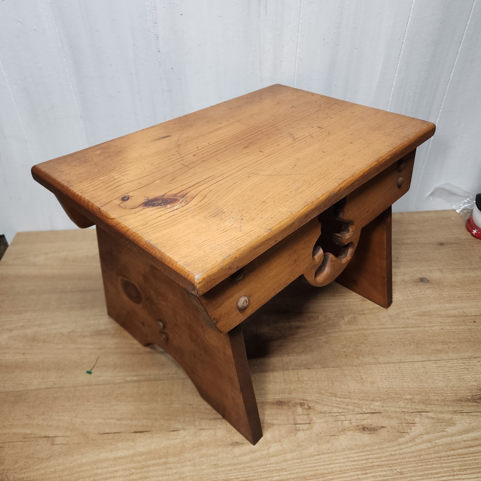 Vintage Wood Stool Seat Bench Bear Cut Out Hand Made Large 17.5″ Country Childs