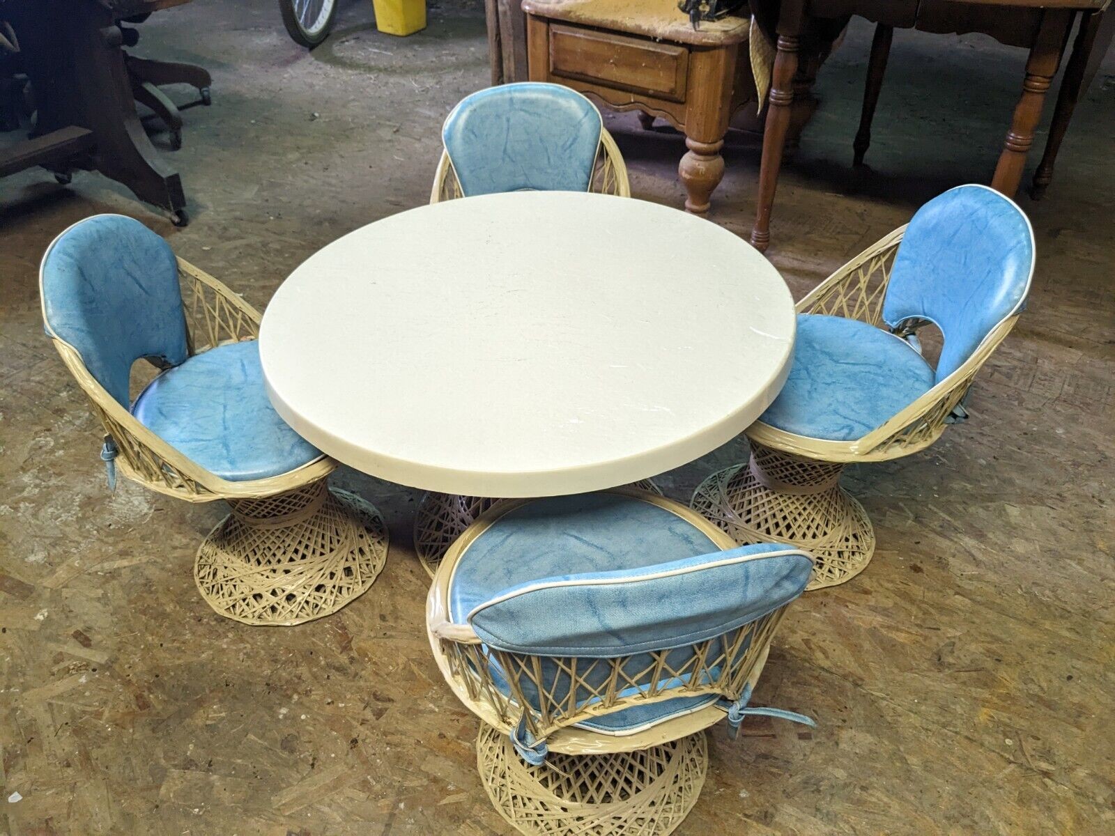 Mid Century Modern Rare Rattan Wicker Fiberglass Table Chairs Patio Woodward